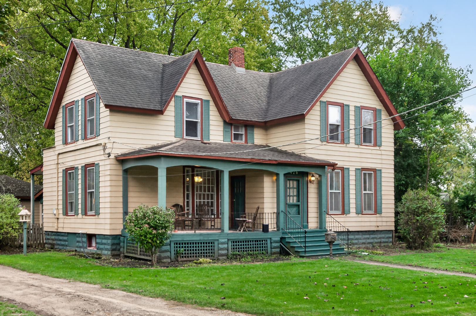 Home in Sycamore, IL 60178 — photo 2