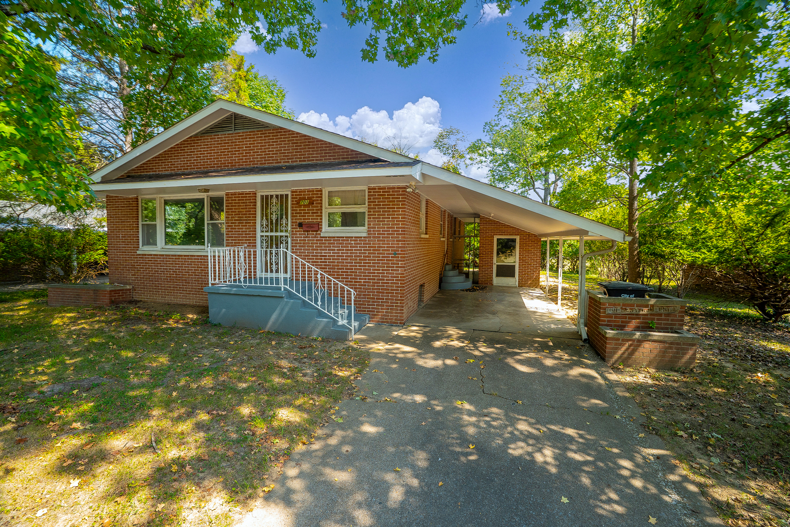 701 S Benwood Drive — photo