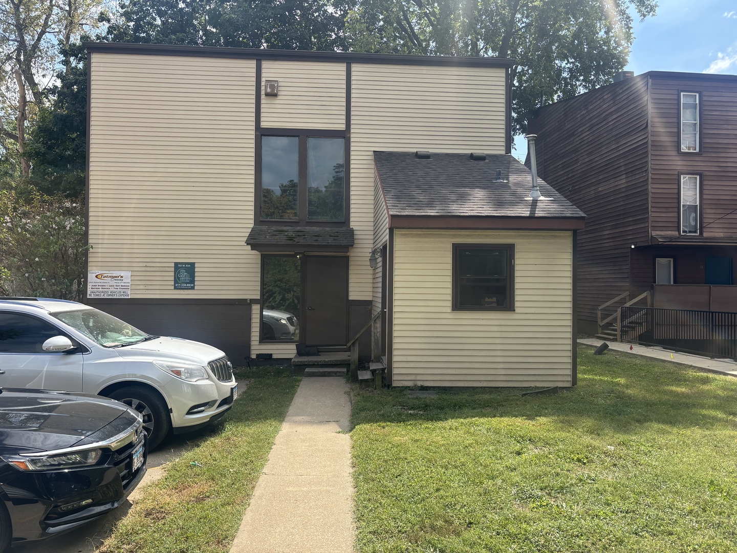 707 W Elm Street — photo
