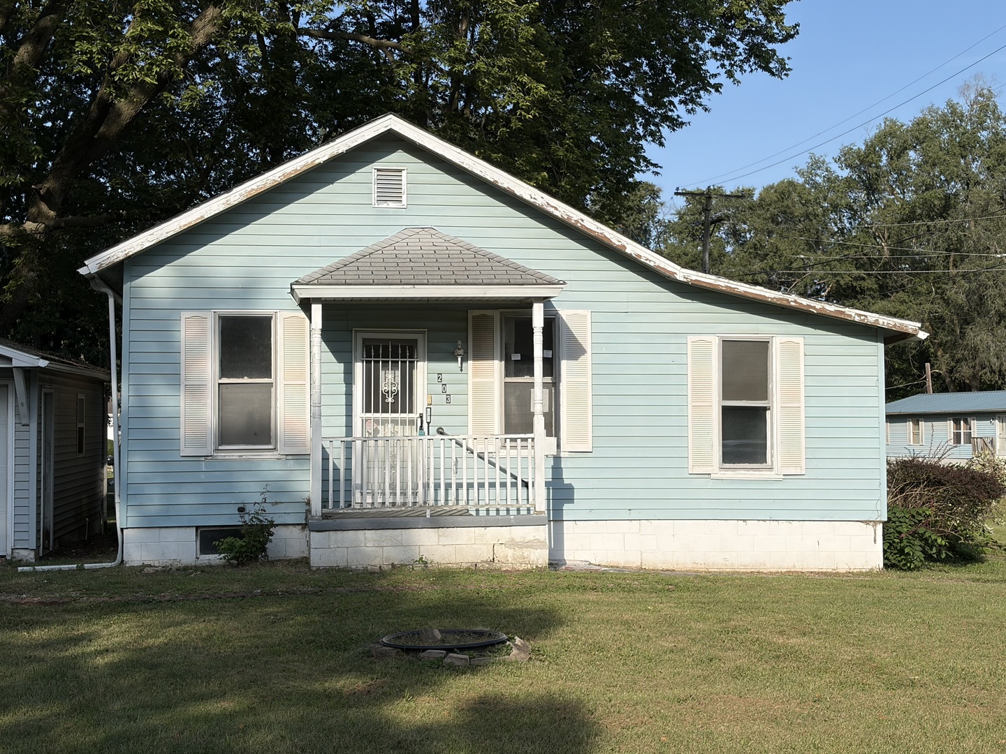 203 S Fuller Street — photo