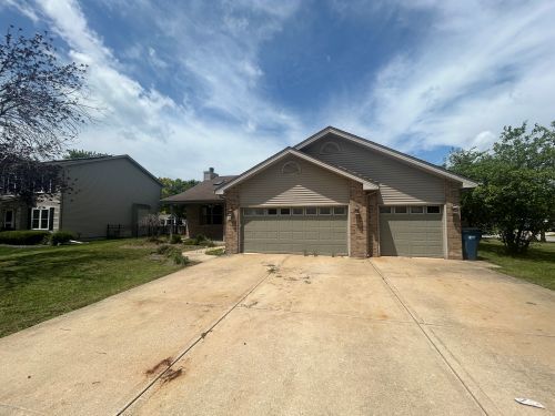 1235 Patriot Way — photo