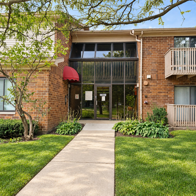 33661 N Royal Oak Lane 105 — photo