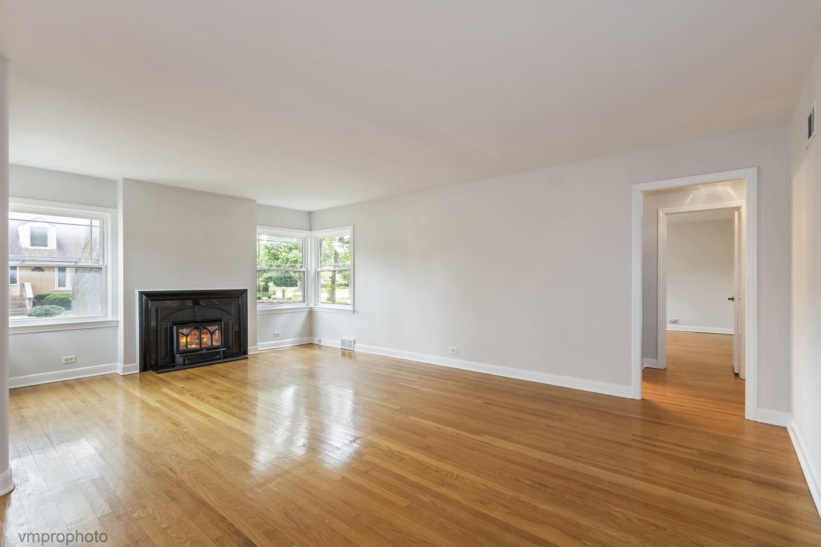 Home in River Forest, IL 60305 — photo 3