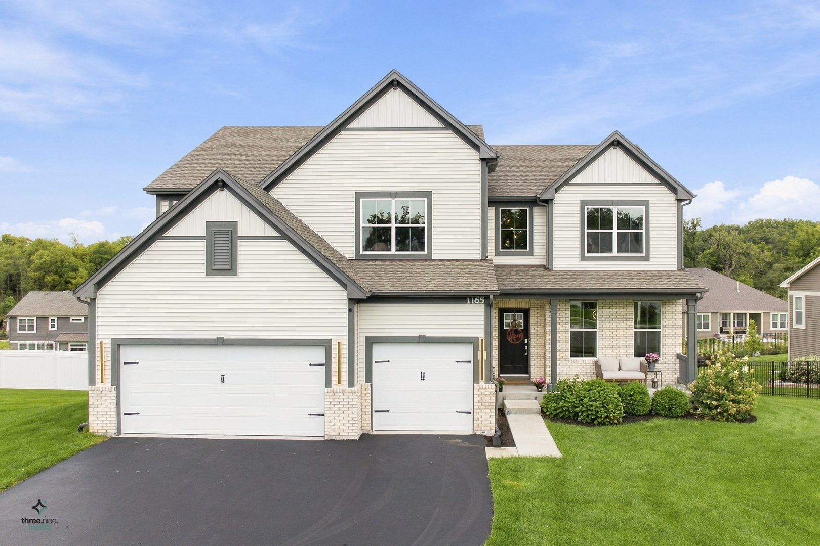 1165 Overhill Court — photo