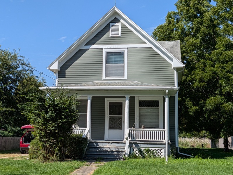 208 N Commercial Street — photo
