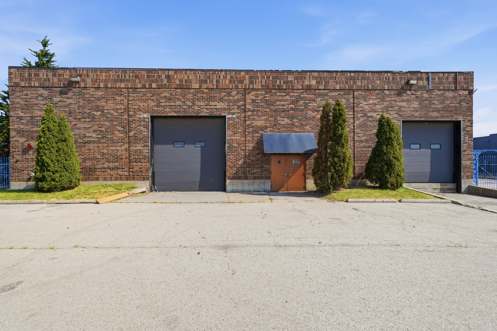 1220 Mark Street — photo