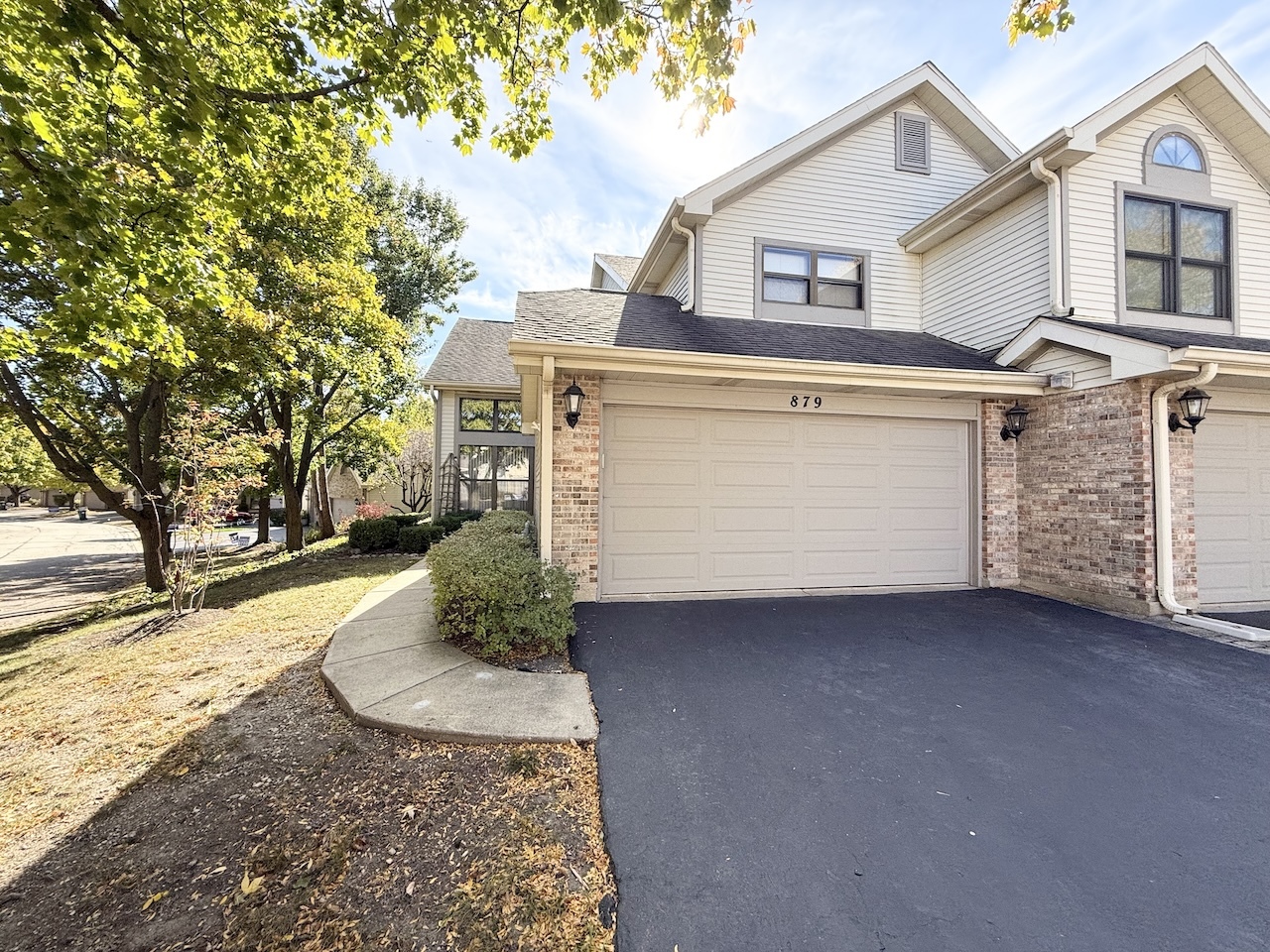 879 N Auburn Woods Drive — photo