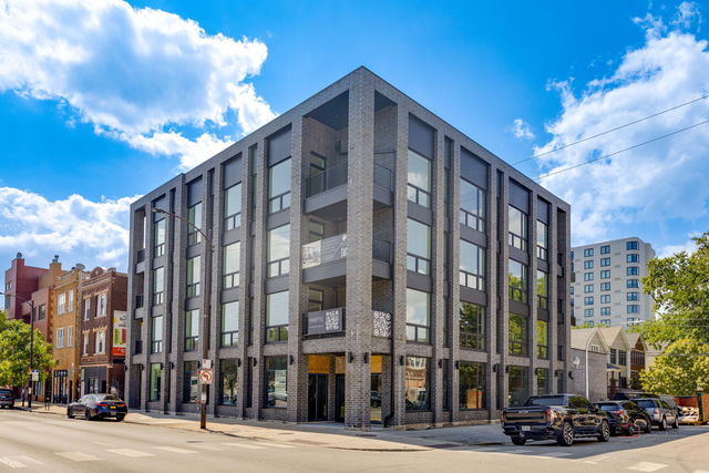 2072 N Western Avenue Ph-401 — photo
