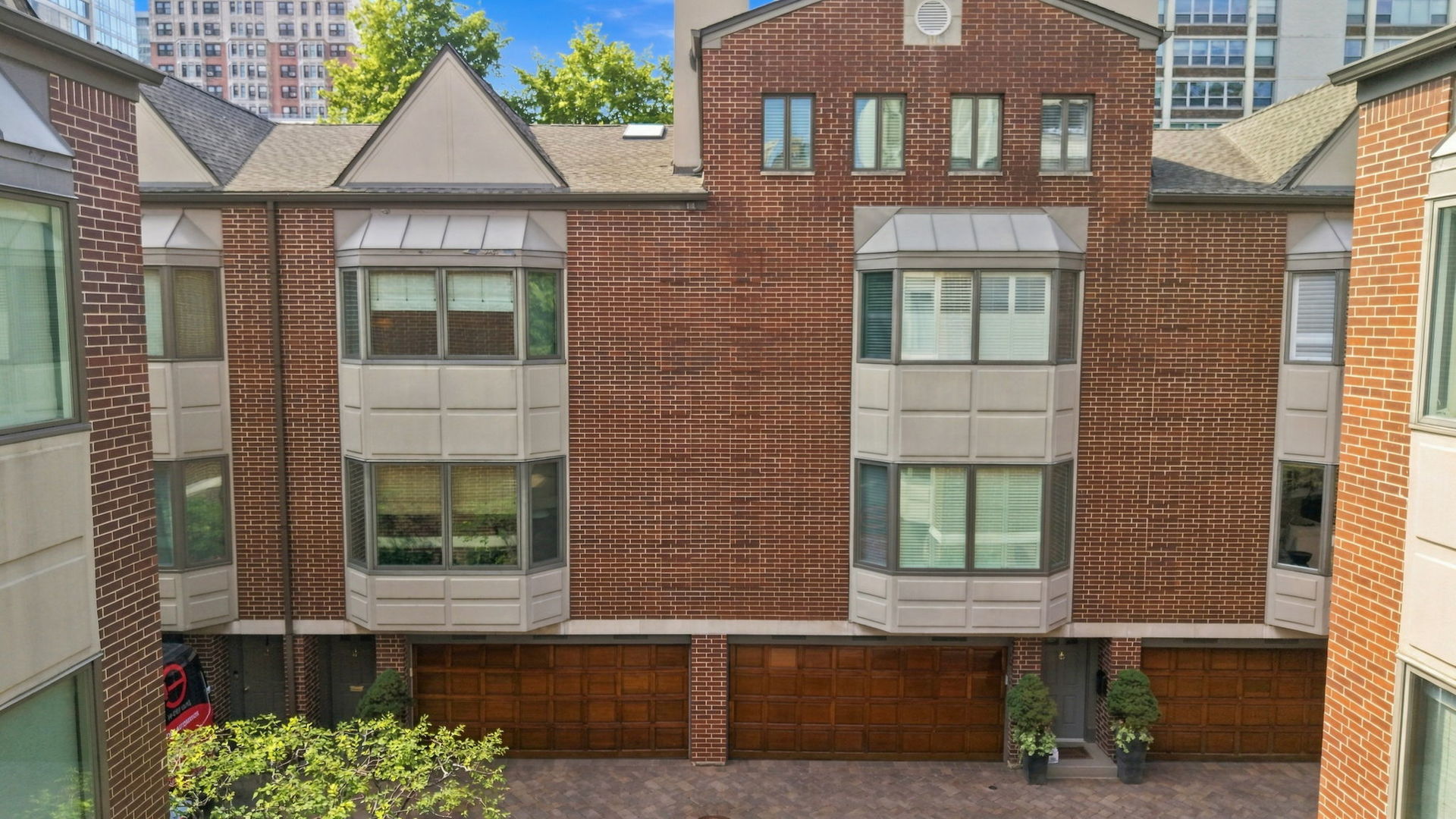 55 W Goethe Street Unit 1232 — photo