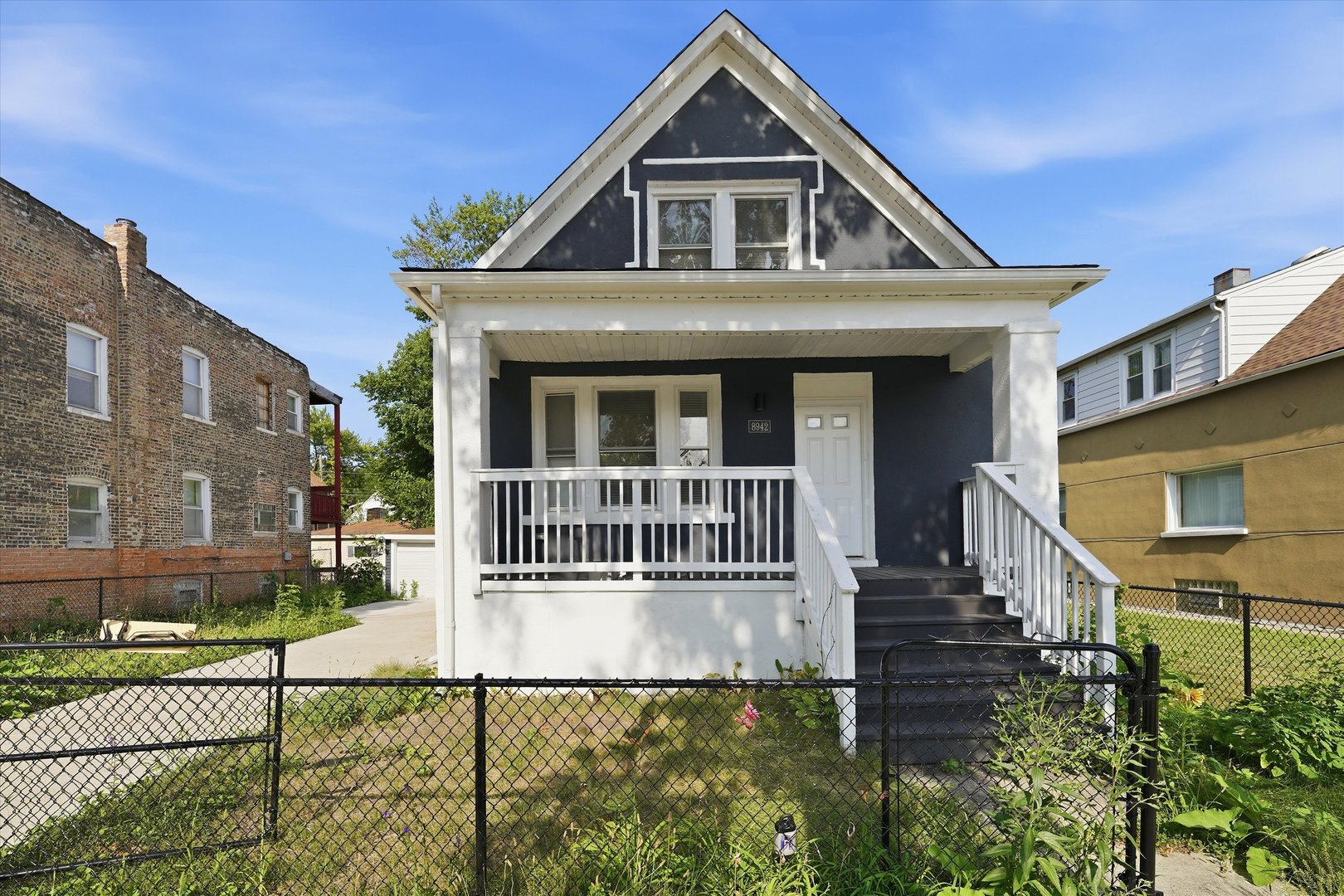 8942 S Aberdeen Street — photo