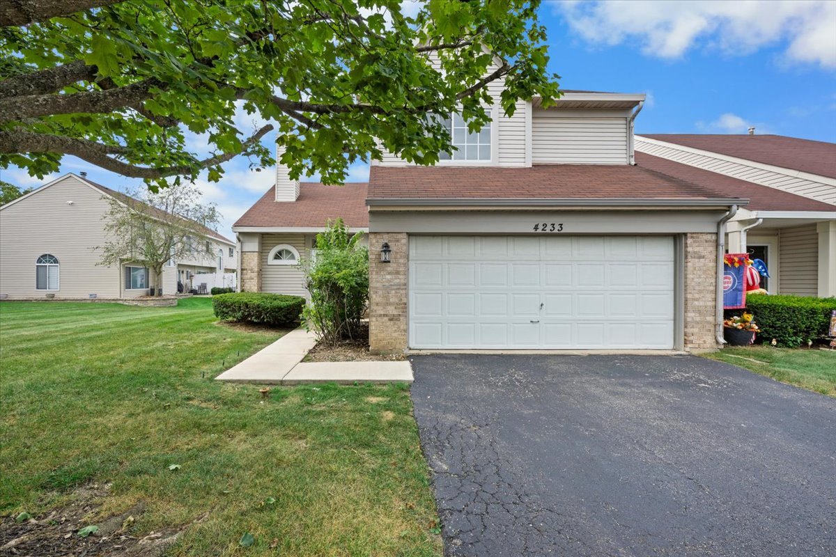 4233 Springlake Drive — photo