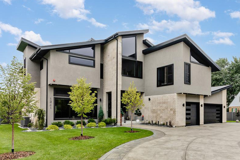 Home in Northbrook, IL 60062 — photo 2