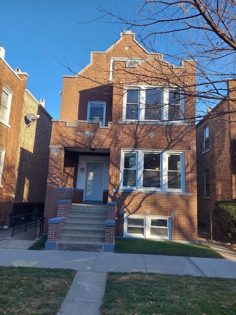 4117 S Albany Avenue Unit 3 — photo