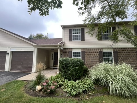 215 Brett Circle C — photo
