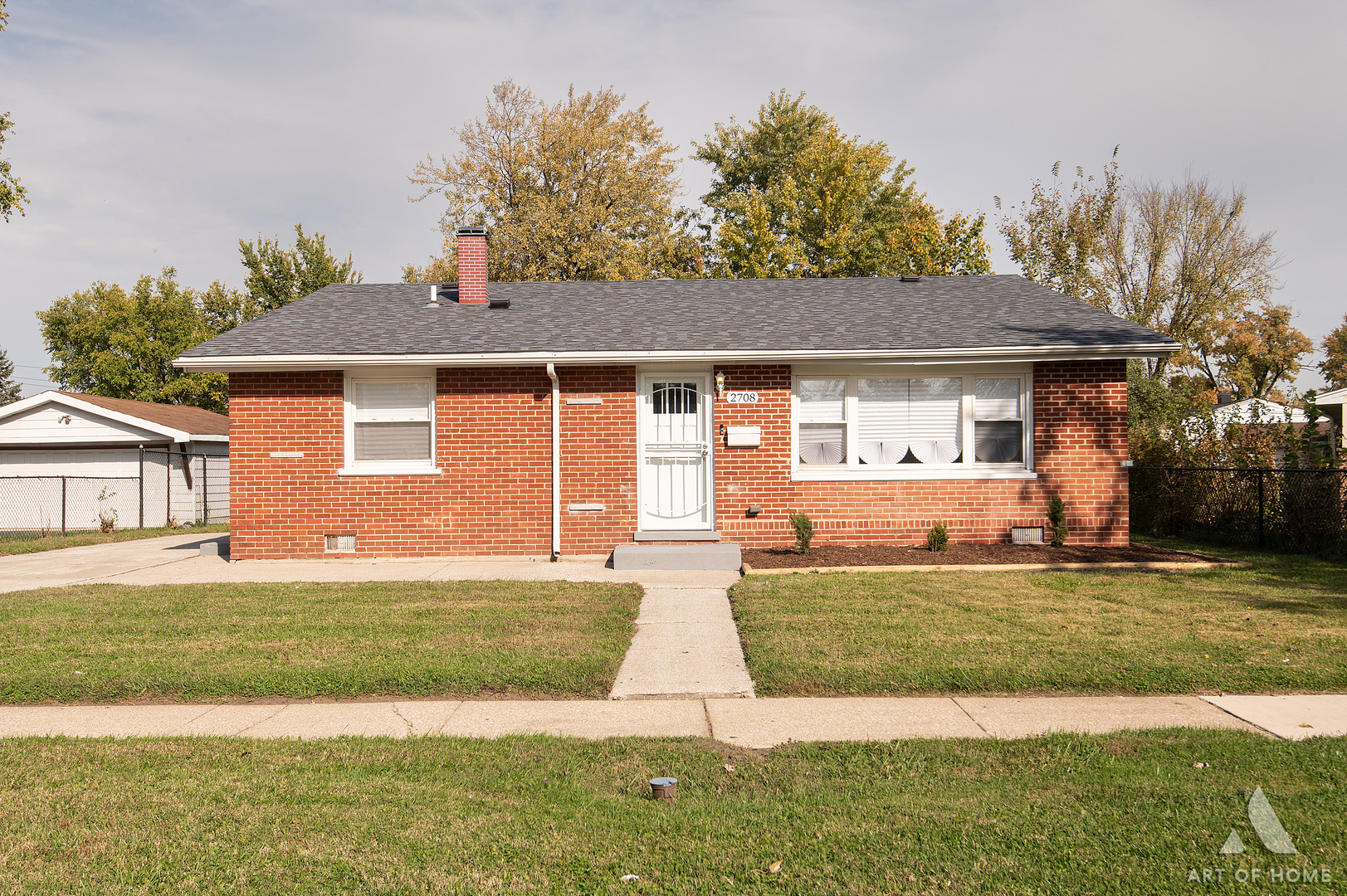 2708 W Oxford Drive — photo