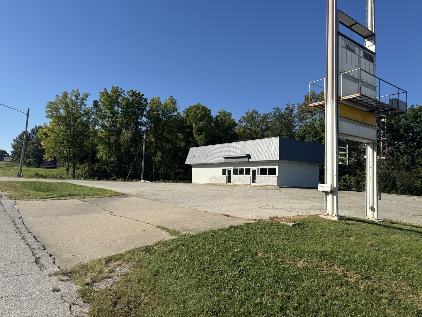 1318 N Lafayette Street — photo