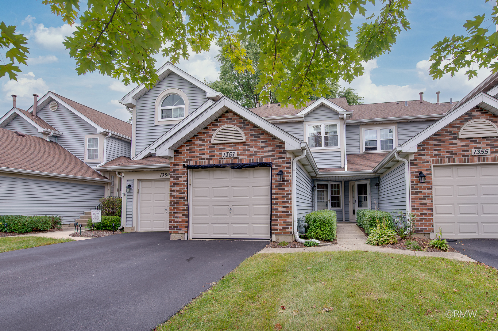 1357 Ridgefield Circle — photo