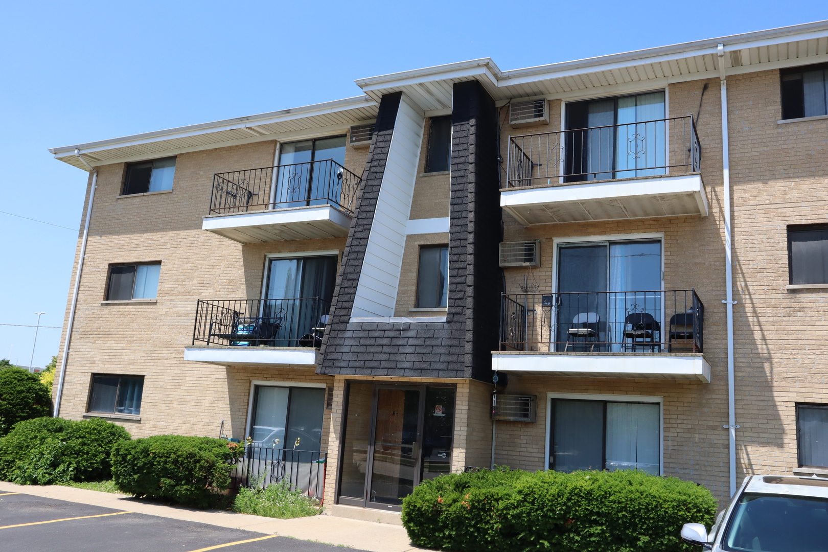 200 Madison Street 3G — photo