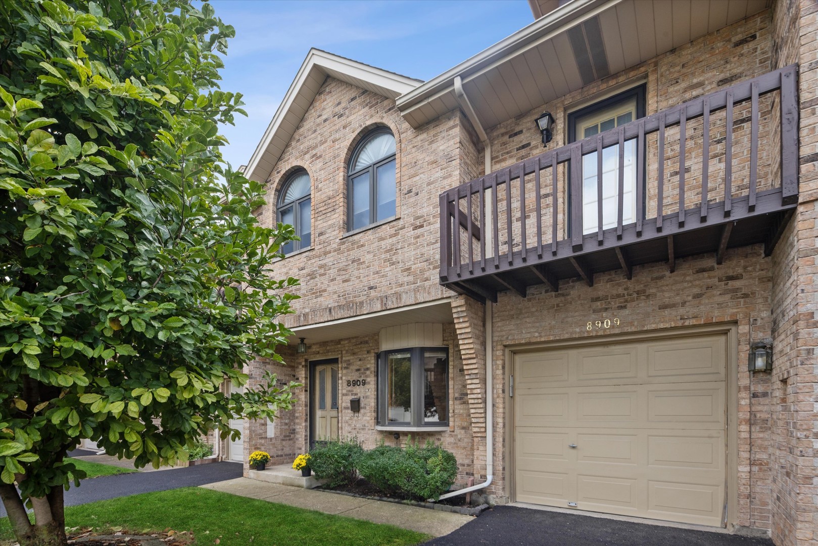 8909 Village Square Lane — photo