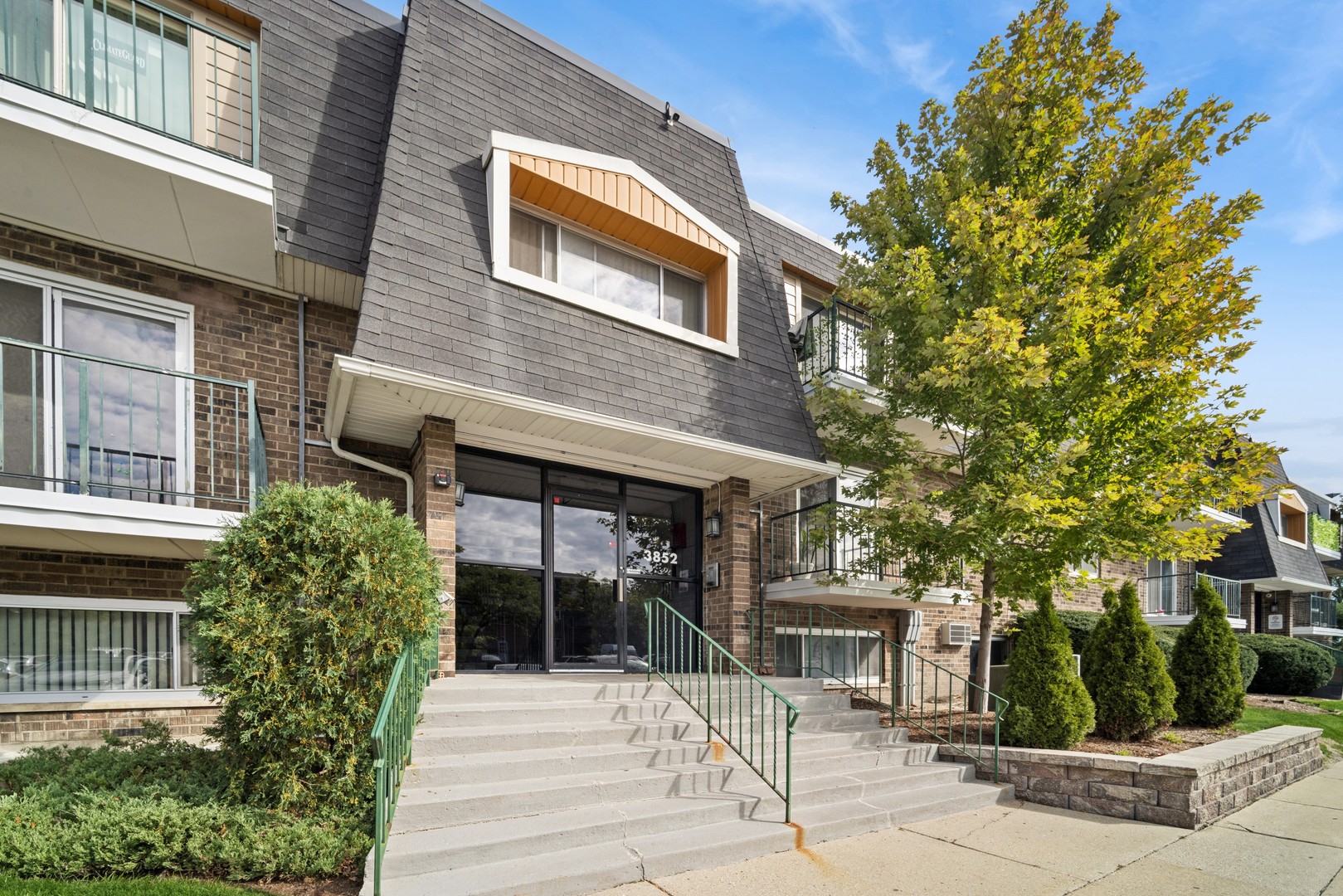 3852 S Parkway Drive 1E — photo