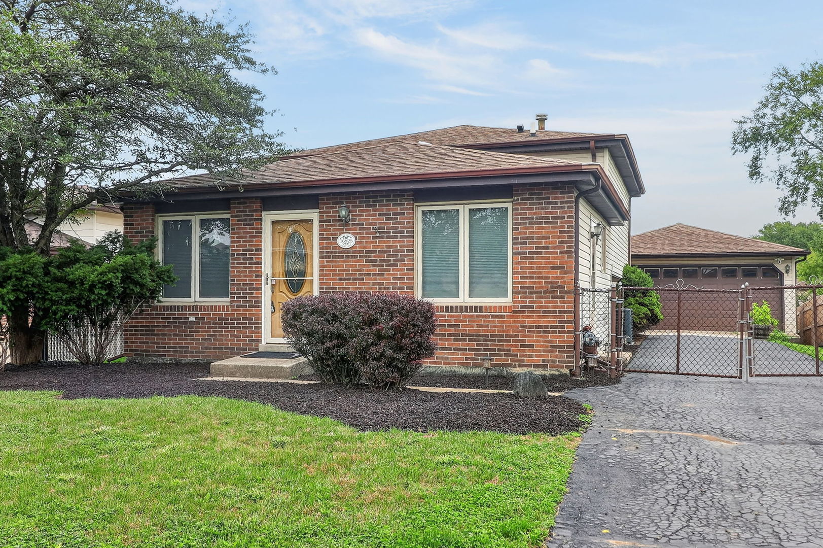 16825 Vicky Lane — photo