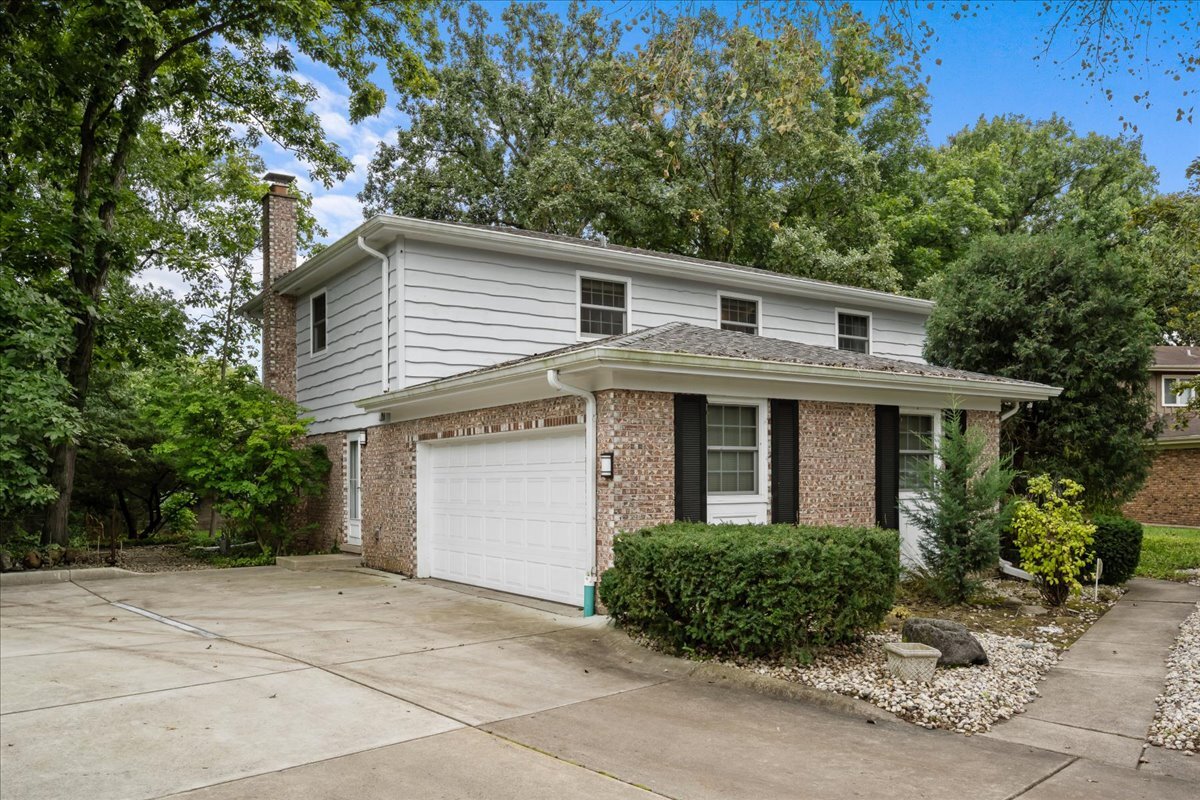 1745 E Summit Court, Deerfield, IL 60015 — photo 2