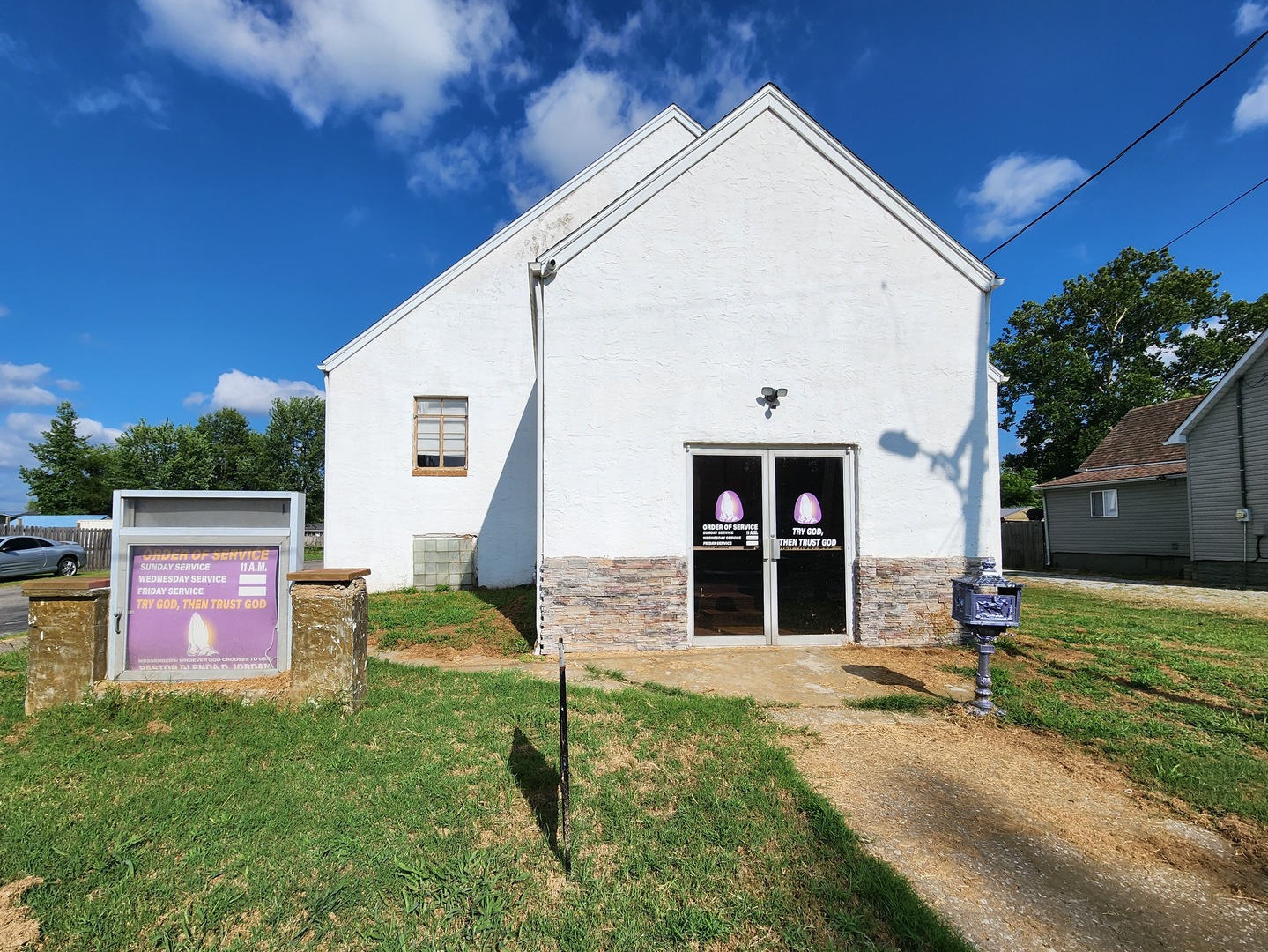 409 S Hill Street — photo