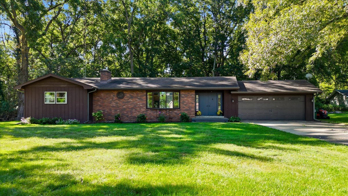 1113 River Oaks Drive — photo