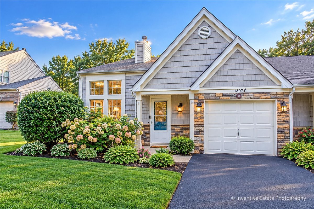 1307 Seabury Circle — photo