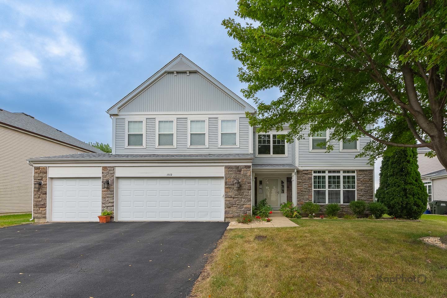 1512 Parkside Drive — photo