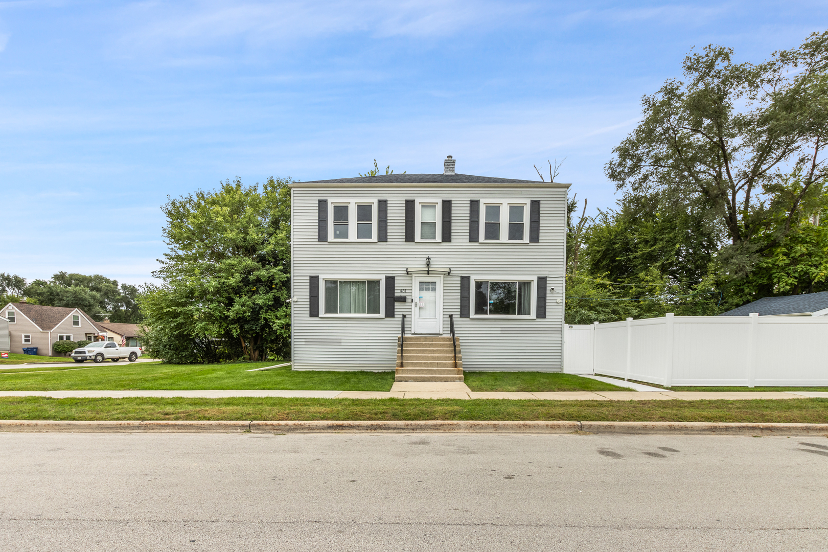 431 W Elm Street — photo
