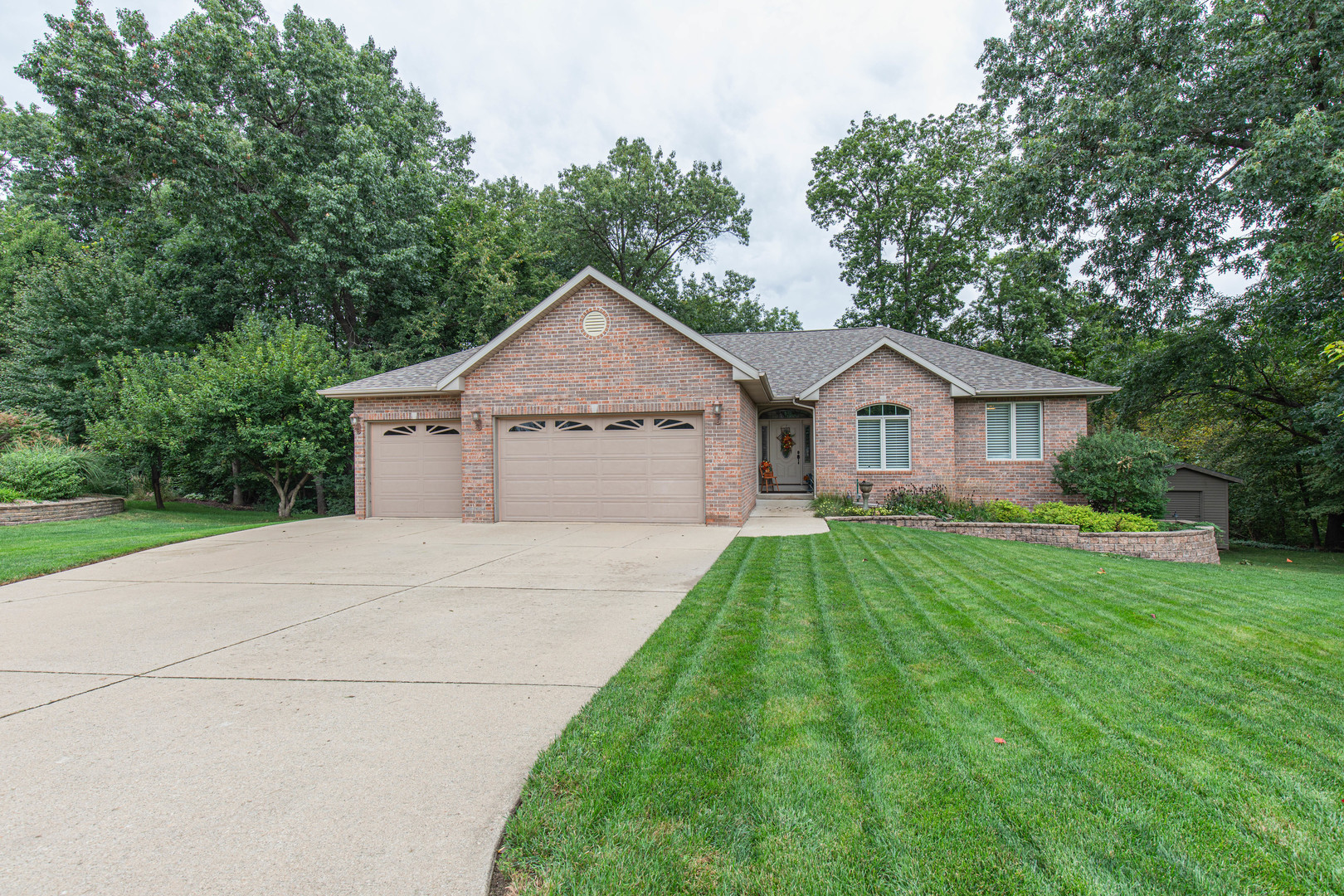 2339 Amelia Drive — photo