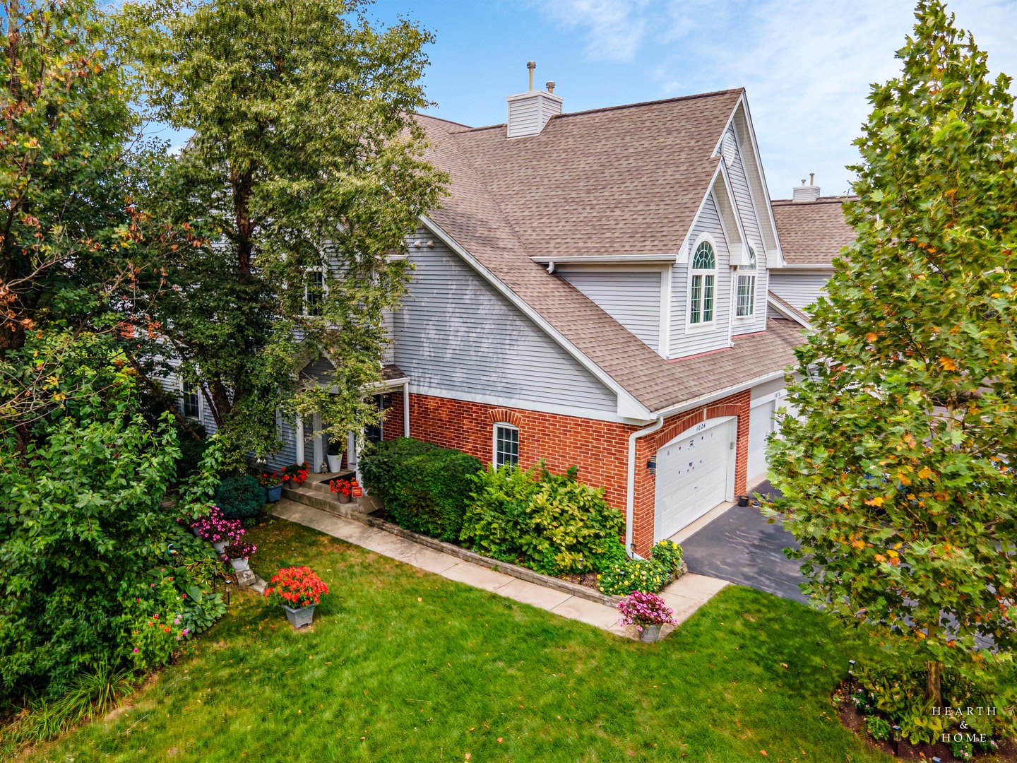 1024 N Earls Court — photo