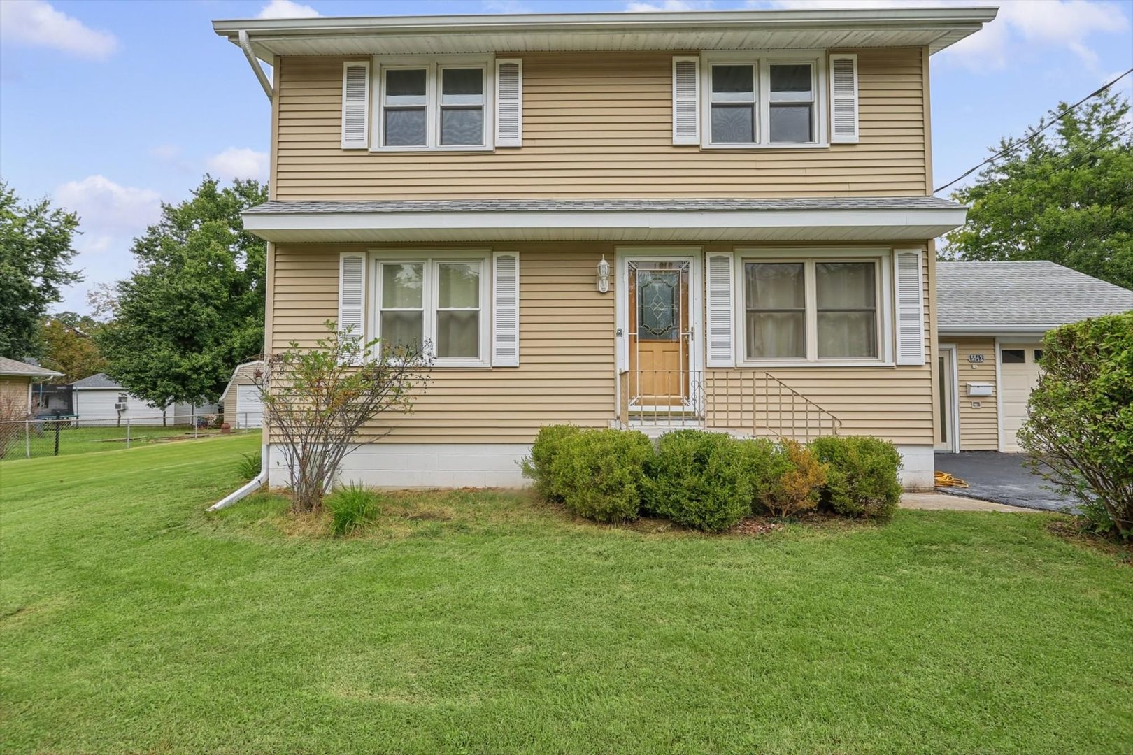 5542 Thrush Avenue — photo