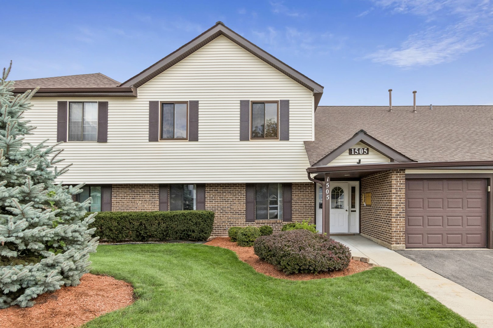 1505 Harbour Court 1a — photo