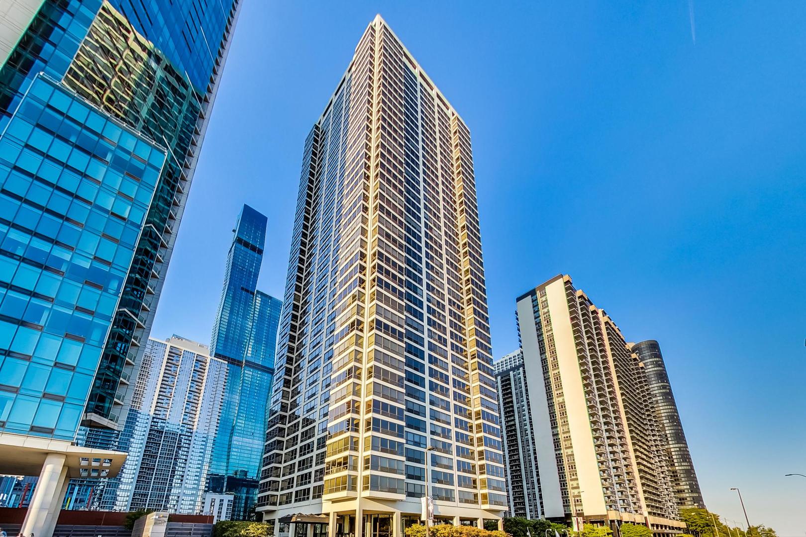 360 E Randolph Street Unit 1401 — photo