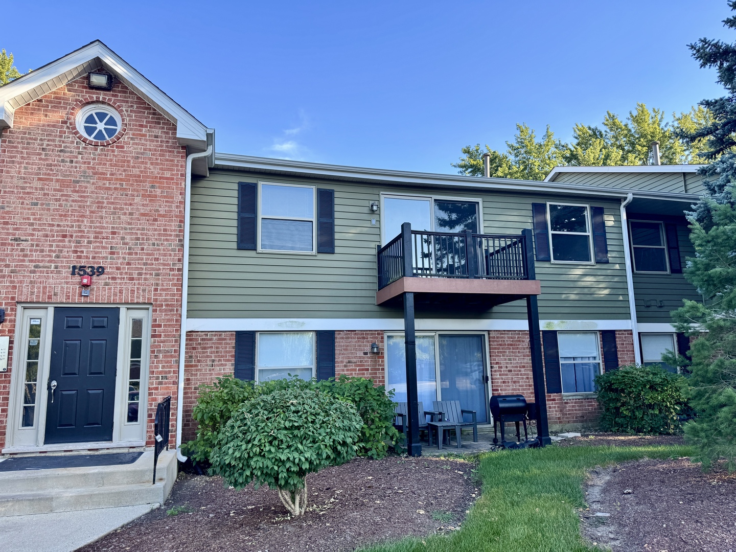 1539 Raymond Drive 204 — photo