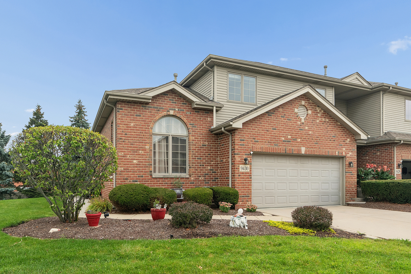 9430 Caledonia Drive — photo