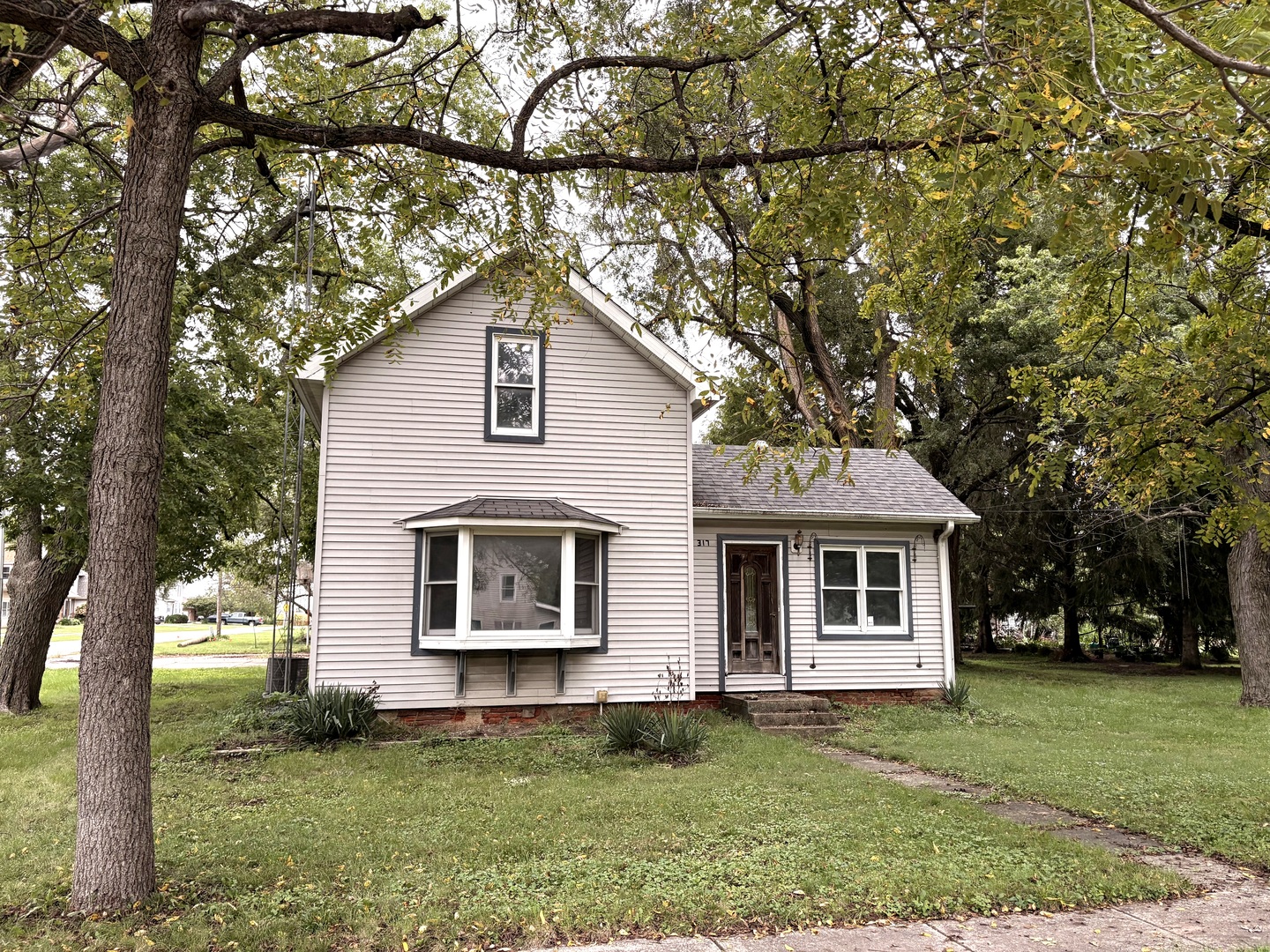317 W Jefferson Street — photo