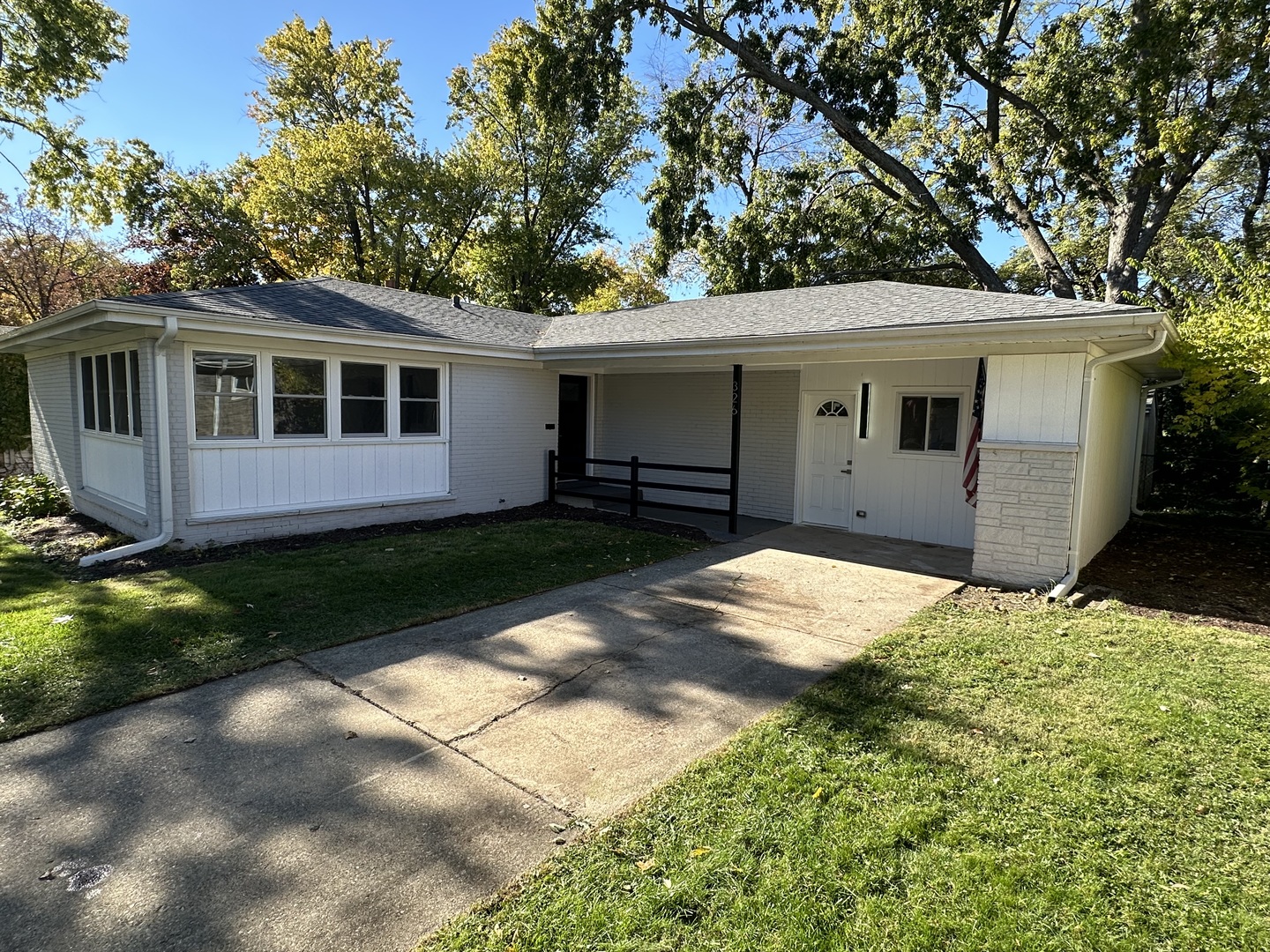326 Indian Drive — photo