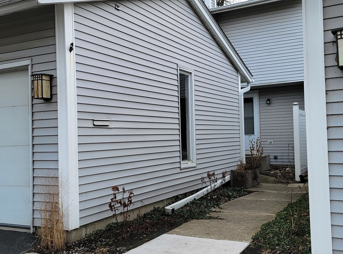 527 Winston Lane 527 — photo