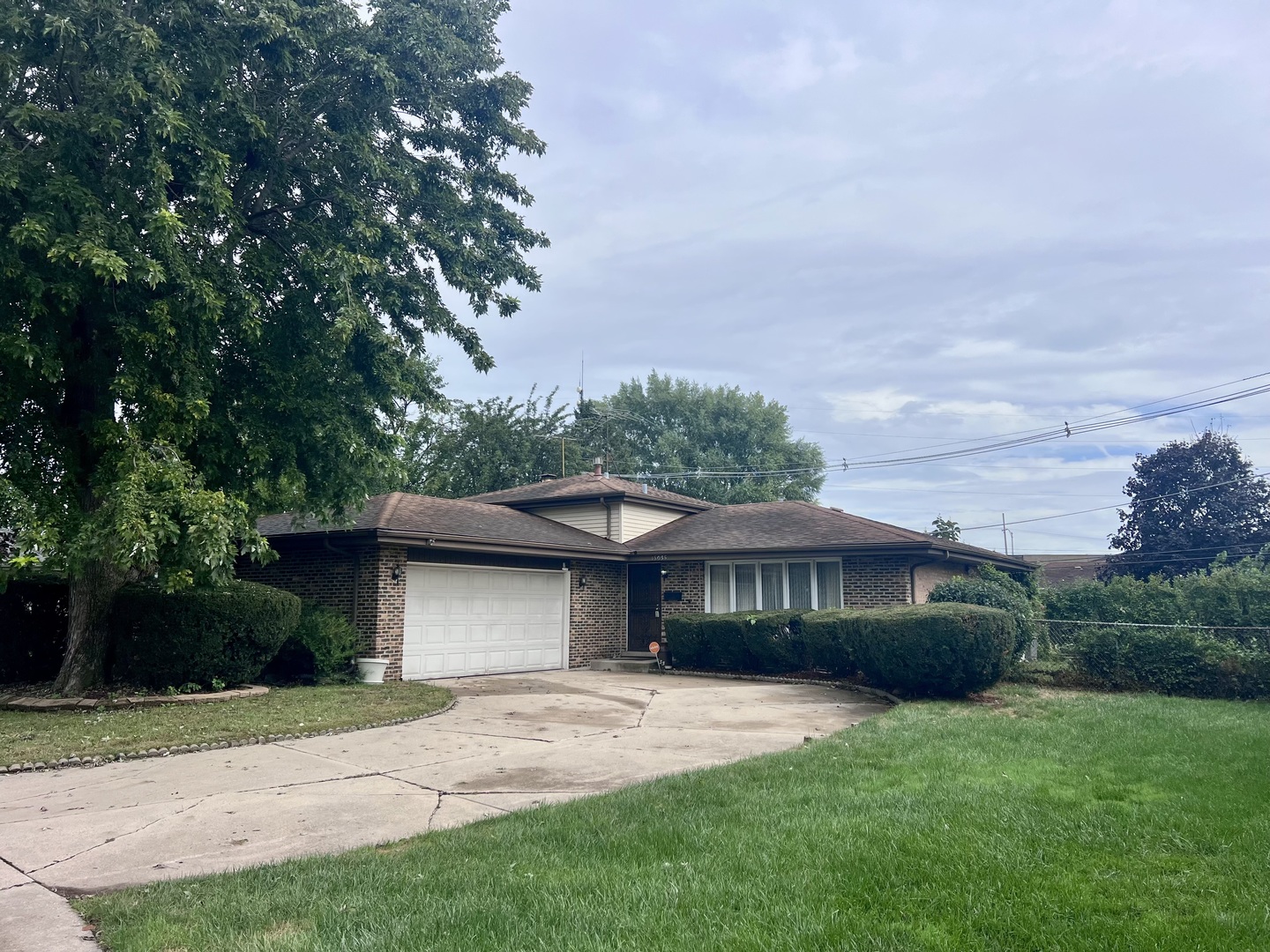 15035 Naughton Drive — photo