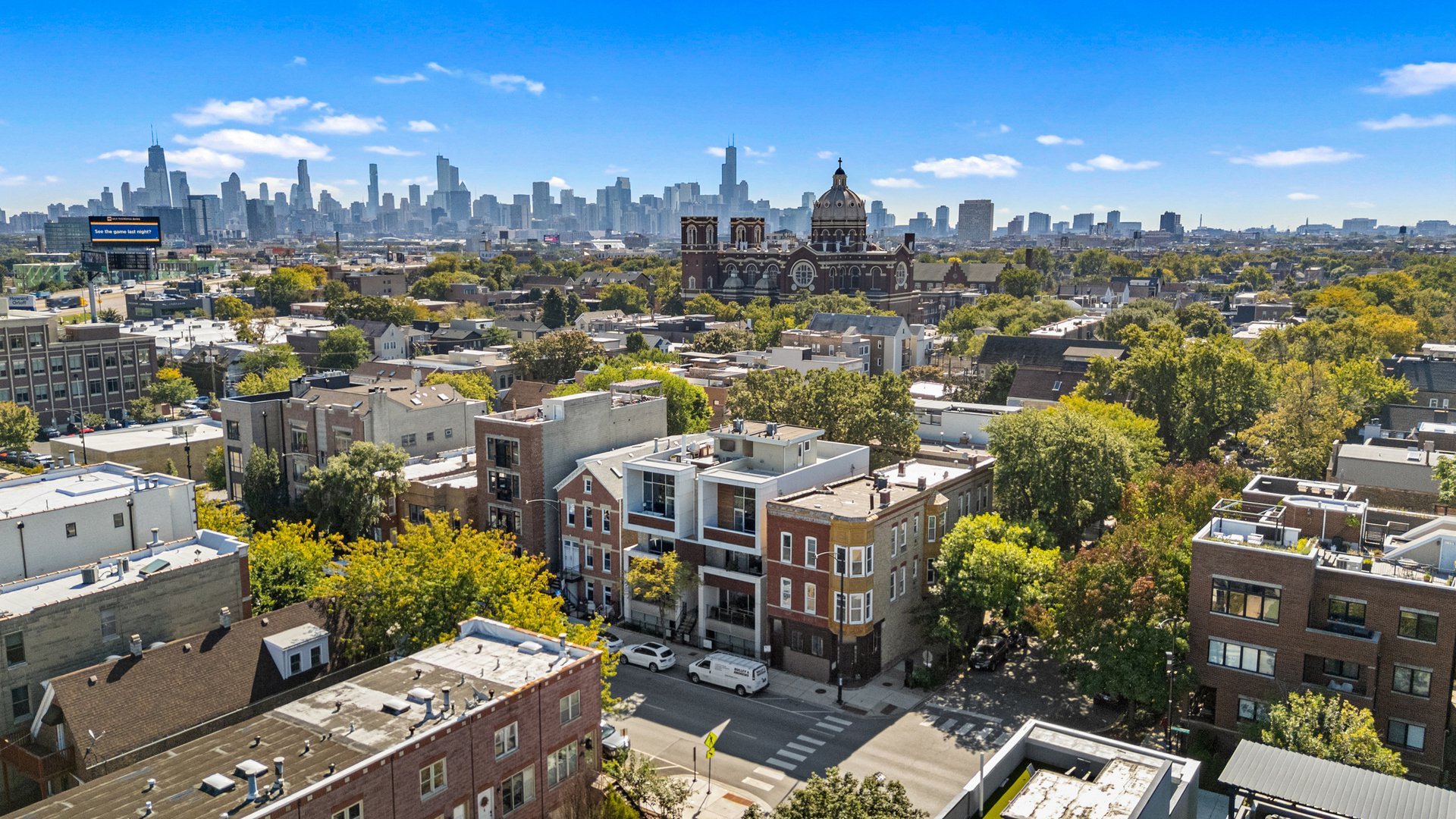 Home in Chicago, IL 60622 — photo 3