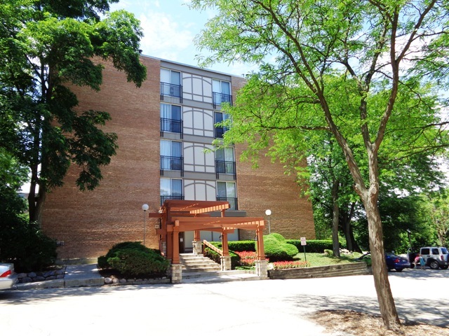 5810 Oakwood Drive 5G — photo