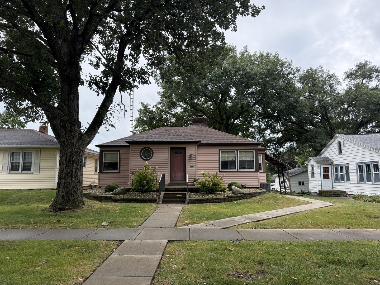 415 W Minnesota Street — photo