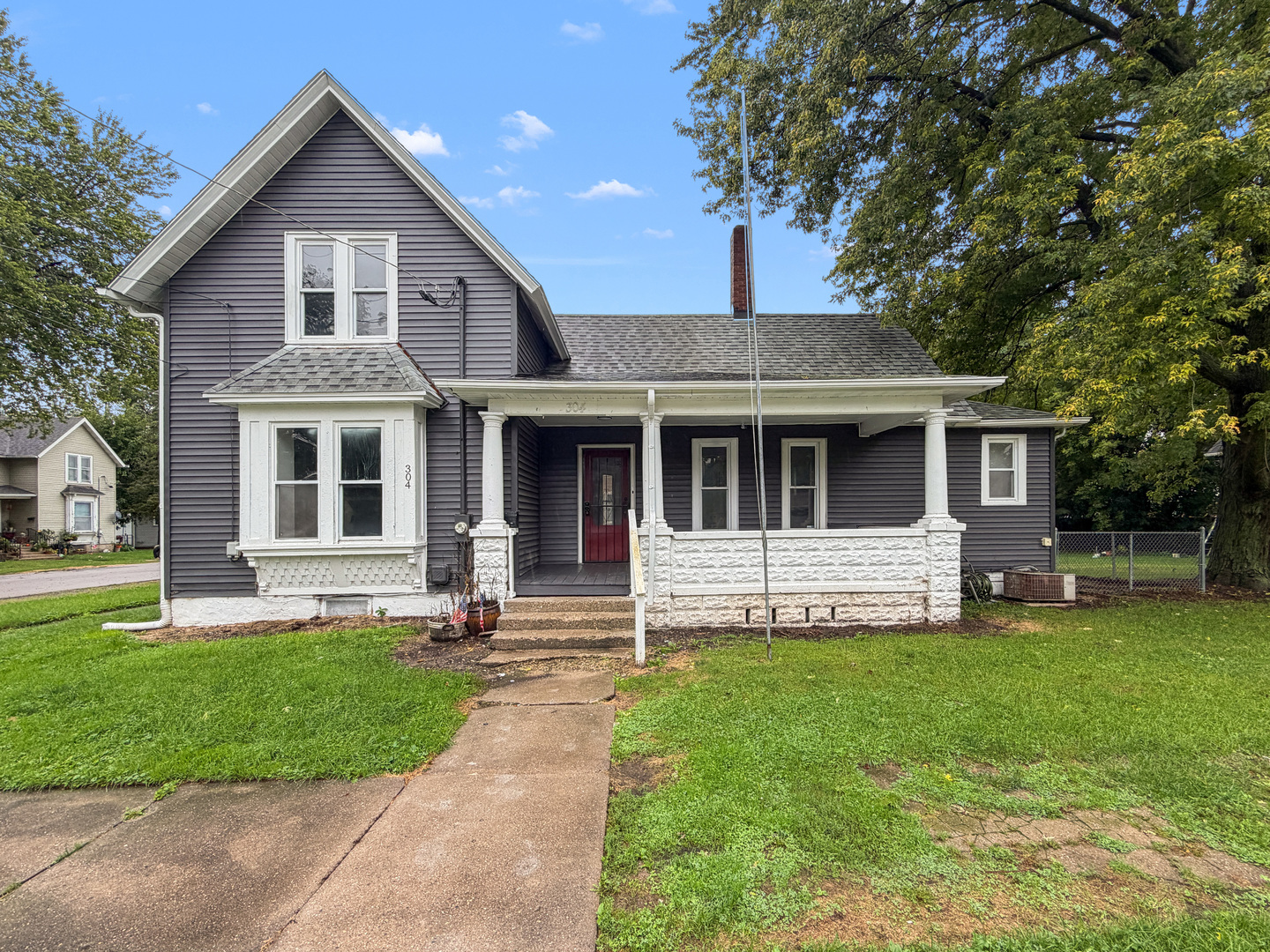 304 W Jackson Street — photo