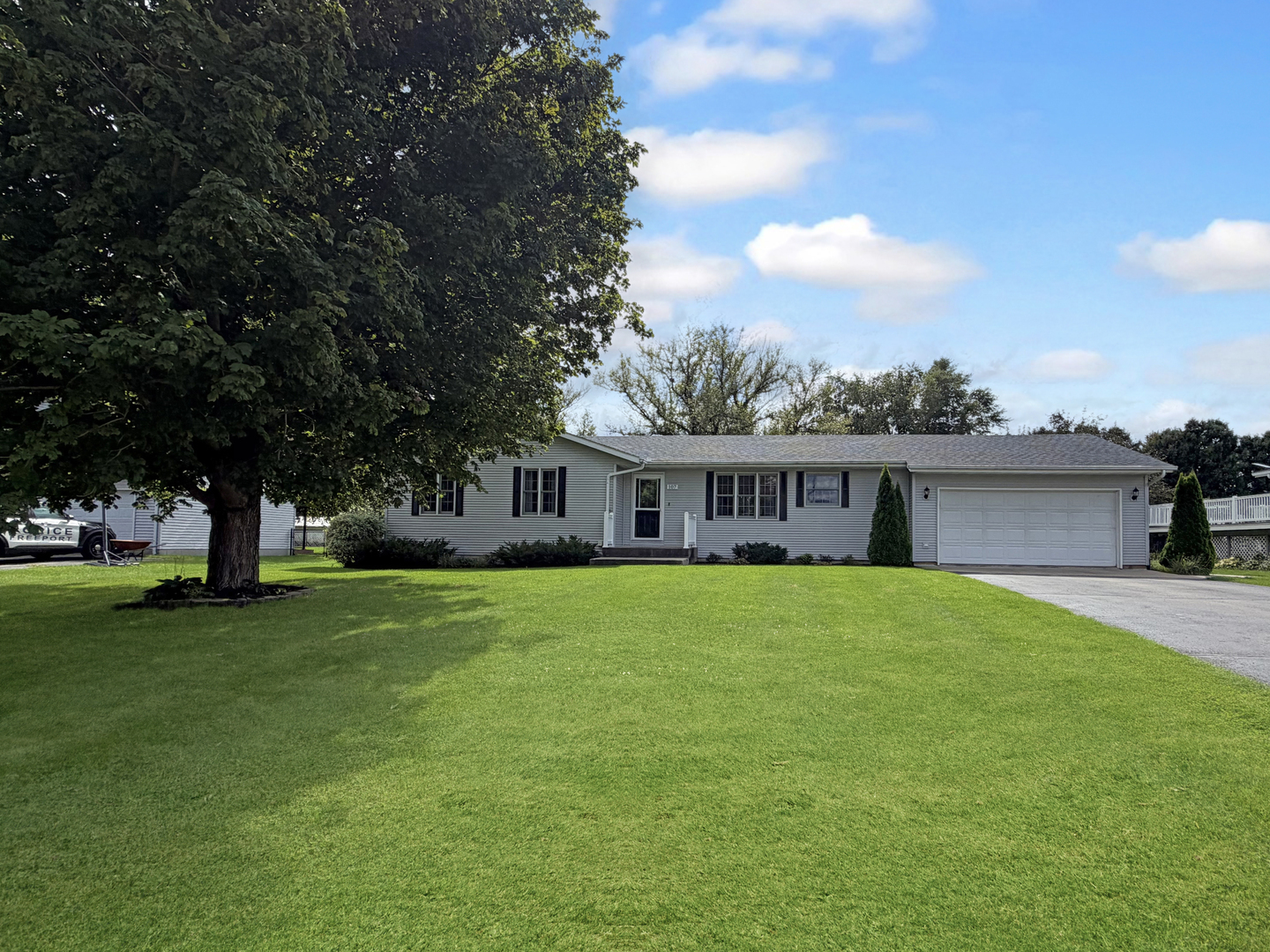 107 Meadow Court — photo