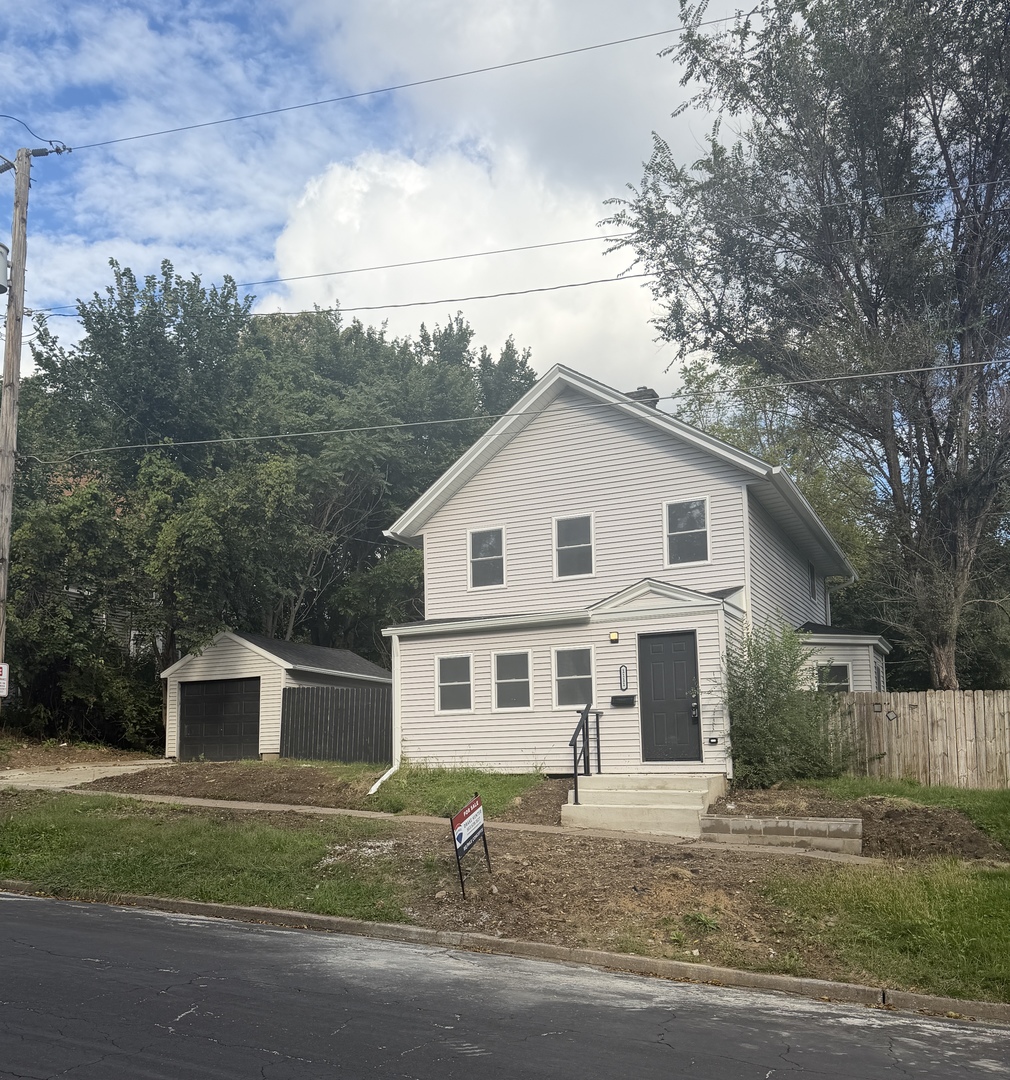 1111 Gaines Street — photo