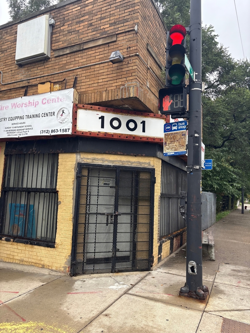 1001 W 69th Street — photo