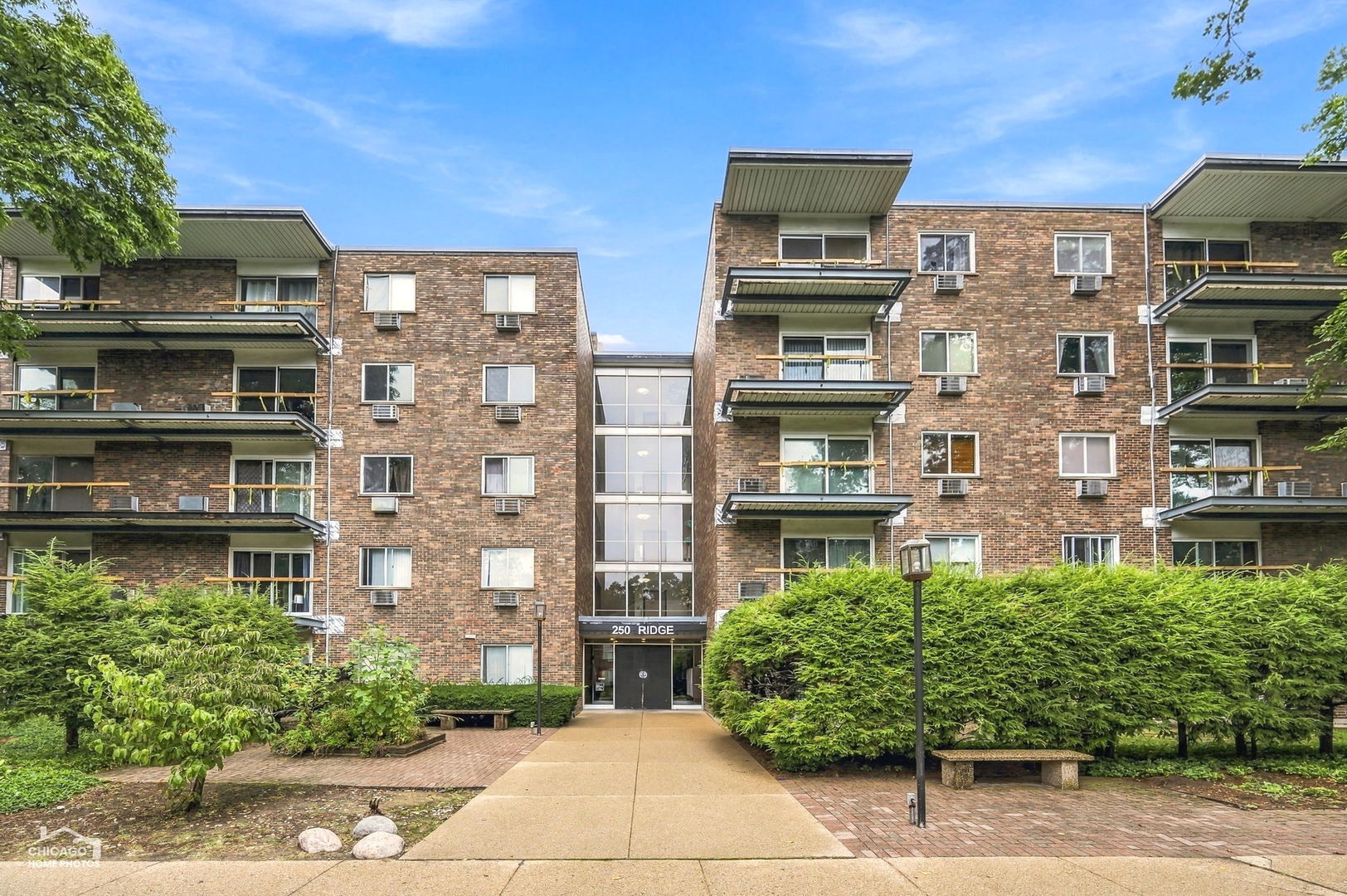 250 Ridge Avenue 4H — photo